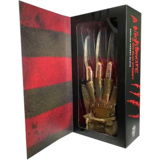 Trick Or Treat Studios A Nightmare on Elm Street - Deluxe Freddy Krueger Glove