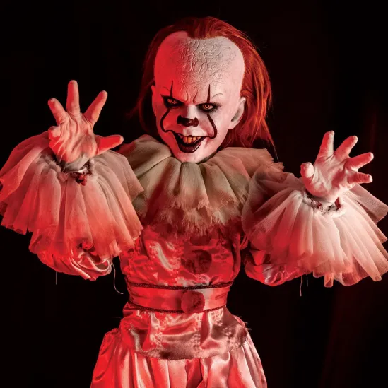 it__pennywise_premium_sca_SKUdsmukF59S6_9.webp Trick Or Treat Studios IT - Pennywise Premium Scale Doll